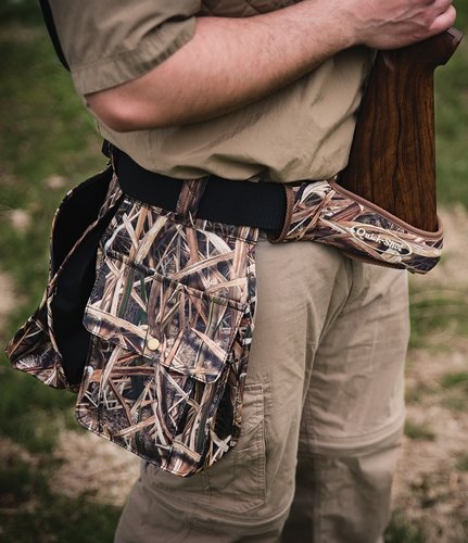 pfggb1sgb_inuse.jpg PEREGRINE OUTDOORS UPLAND GAME - BELT 29"-56" WAIST MOSG BLADES - Image 3